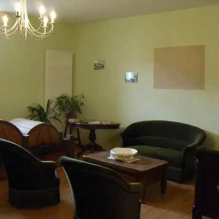 Detente A : 4 Chambres, Terrasse, Jardin - Fr-1-585-154 לינה וארוחת בוקר